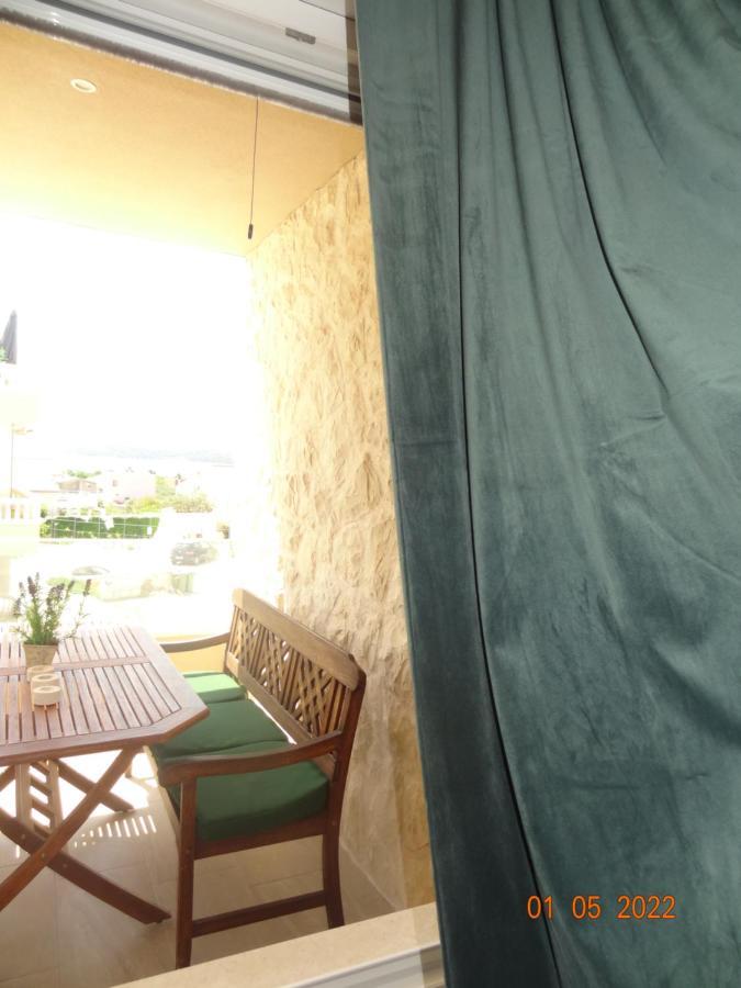 Fantazija Apartment Vodice Exterior foto